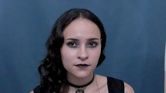 AnnyThompson  online show from April 14, 6:40 am