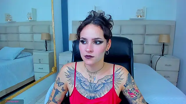 AnnyThompson  online show from October 21, 9:36 pm