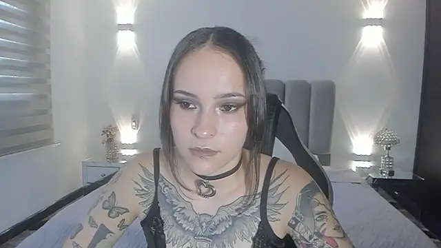 AnnyThompson  online show from March 5, 10:27 pm