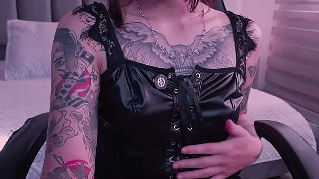 AnnyThompson  online show from December 21, 9:26 pm