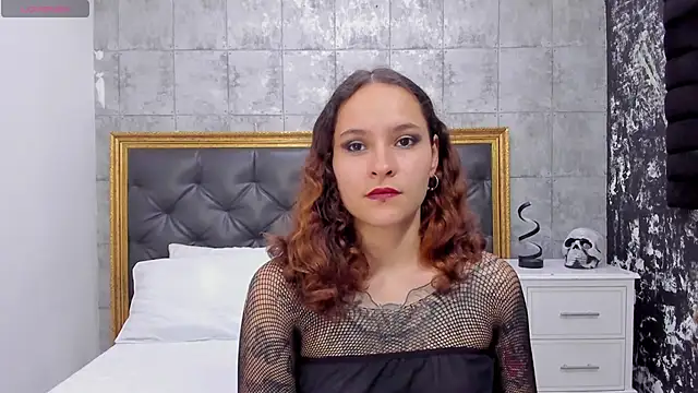 AnnyThompson  online show from March 16, 8:10 pm