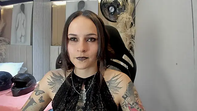 AnnyThompson  online show from April 3, 10:16 pm