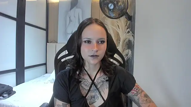 AnnyThompson  online show from March 23, 10:31 pm