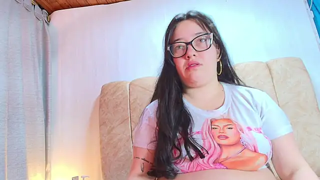 Zoe Curvy online show from January 10, 12:33 pm