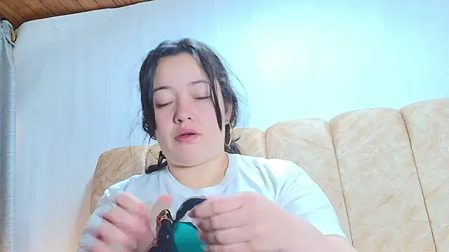 Zoe Curvy online show from January 12, 12:23 pm