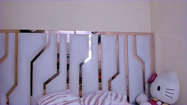 TifanyChill online show from November 9, 6:01 pm