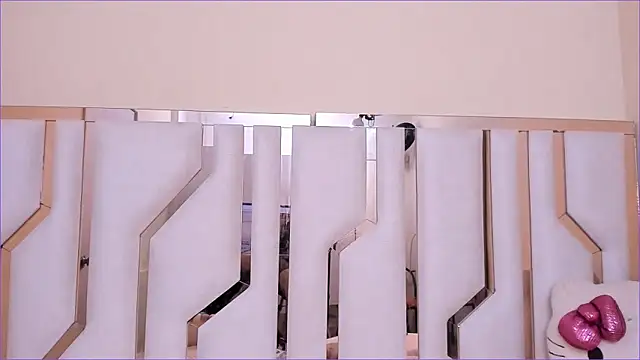 TifanyChill online show from December 4, 5:56 pm