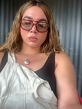 Jules Anderson online show from April 4, 4:35 pm