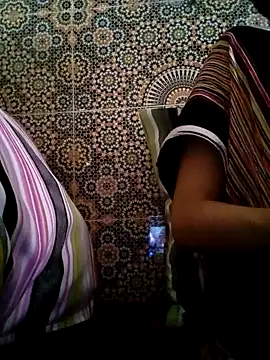Snapshot of altinya chatting on July 4, 4:22 pm altinya online show from July 4, 4:22 pm