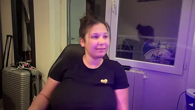 minette-sexy online show from December 1, 5:25 pm