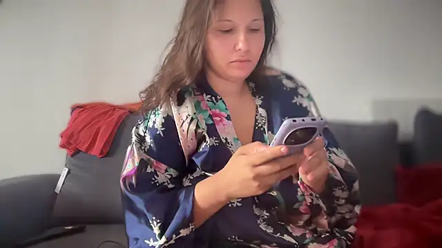 minette-sexy online show from September 10, 8:13 am