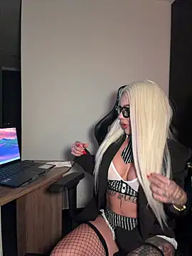 milaivanova online show from February 25, 12:55 am