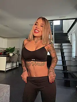 milaivanova online show from April 14, 12:21 pm