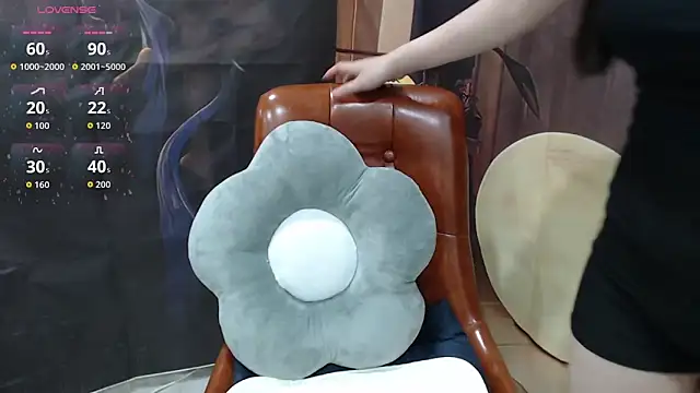 Snapshot of KaleAnisa chatting on September 10, 1:37 am KaleAnisa online show from September 10, 1:37 am