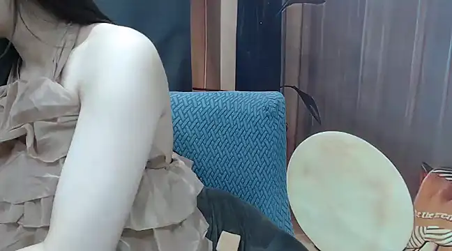 Snapshot of KaleAnisa chatting on March 10, 1:23 am KaleAnisa online show from March 10, 1:23 am