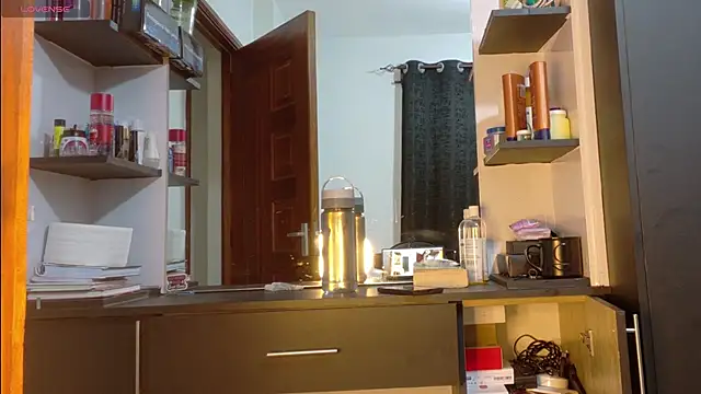 online bestie online show from January 7, 5:01 am