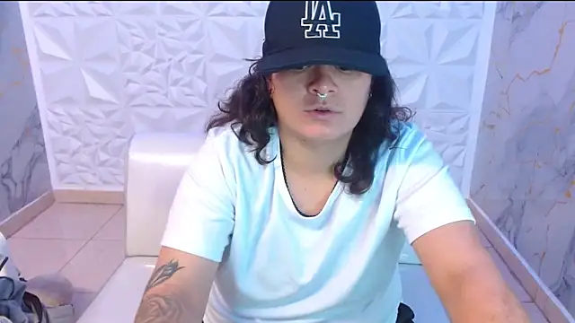 snowflake xxx online show from March 28, 1:06 am