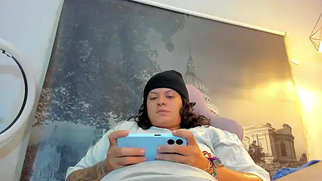 snowflake xxx online show from October 13, 3:46 pm