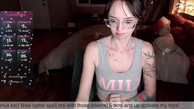 Snapshot of Plantbabeee chatting on March 21, 3:22 am Plantbabeee online show from March 21, 3:22 am