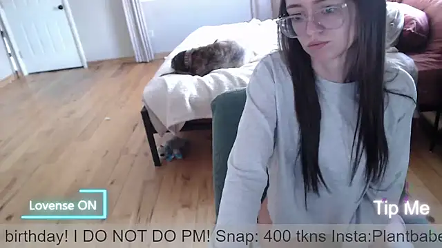 Plantbabeee online show from June 2, 5:57 pm