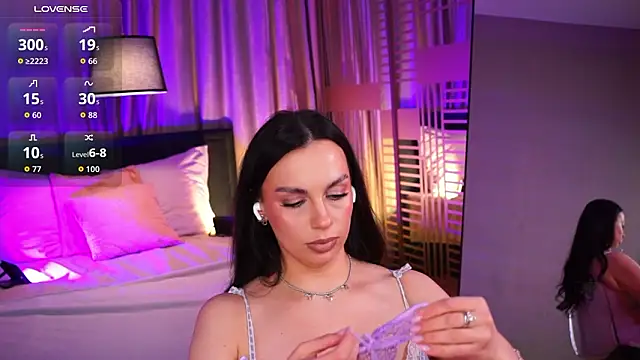 LunaNight online show from March 8, 8:23 pm