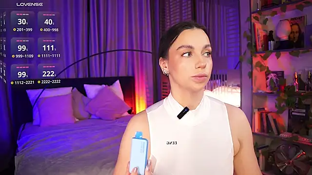 LunaNight online show from November 29, 9:04 pm