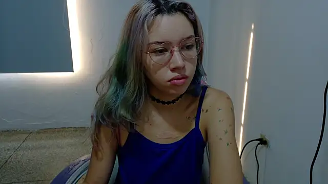 WandaDoll online show from March 28, 12:17 pm