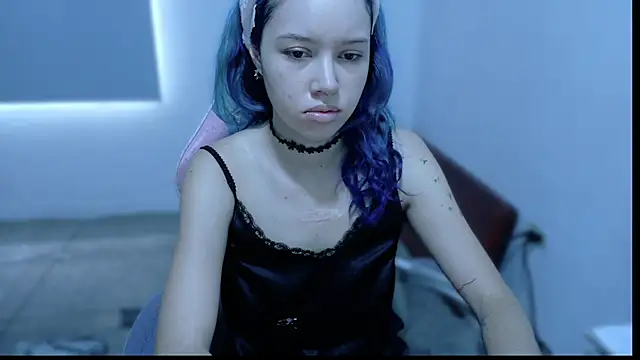 WandaDoll online show from April 17, 12:30 pm