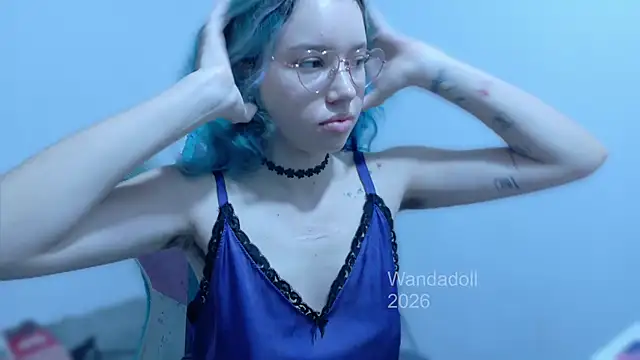 Snapshot of WandaDoll chatting on June 7, 12:10 pm WandaDoll online show from June 7, 12:10 pm