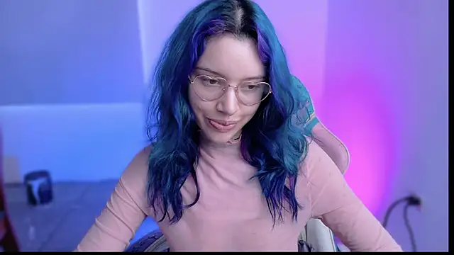 WandaDoll online show from April 18, 7:07 pm