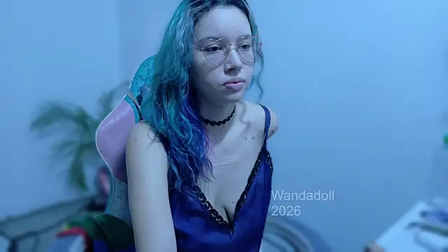 Snapshot of WandaDoll chatting on June 10, 12:17 pm WandaDoll online show from June 10, 12:17 pm
