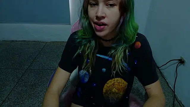 WandaDoll online show from February 11, 12:05 pm