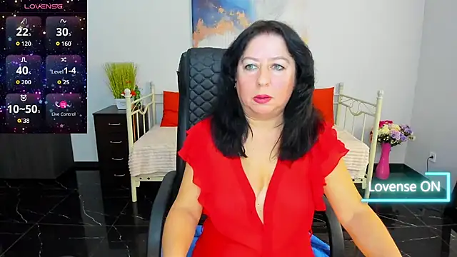 Julia Dean online show from February 14, 1:44 pm