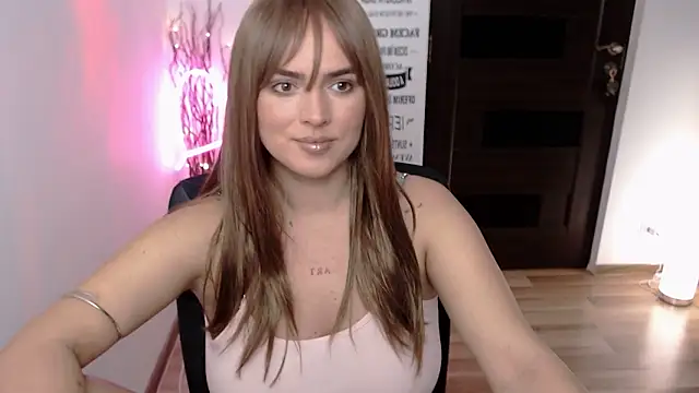 ChloeJewel1 online show from February 1, 12:25 pm