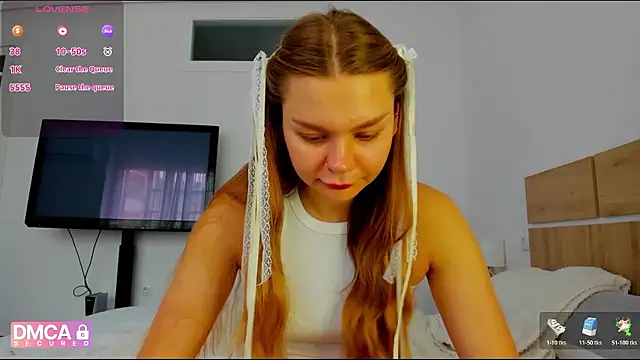 Snapshot of Molly_sweetie chatting on May 4, 6:27 am Molly sweetie online show from May 4, 6:27 am
