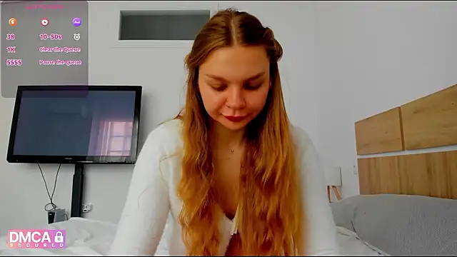 Molly sweetie online show from April 19, 6:14 am