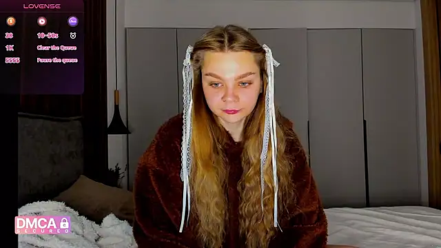 Molly sweetie online show from January 12, 7:15 am