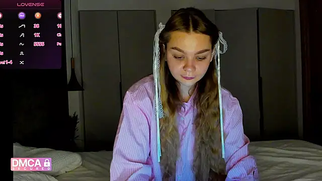 Molly sweetie online show from January 17, 7:34 am