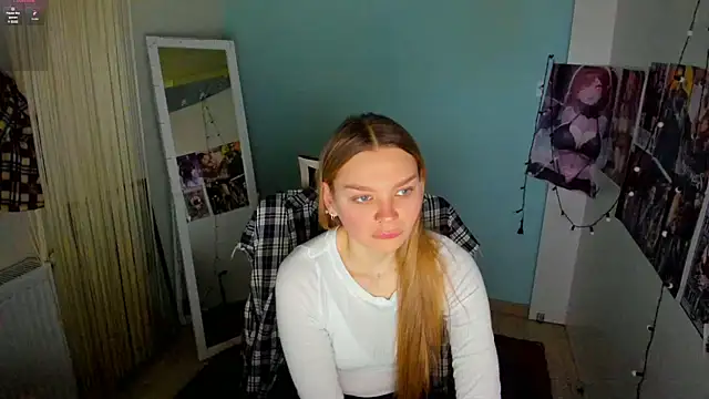Snapshot of Molly_sweetie chatting on March 17, 7:02 am Molly sweetie online show from March 17, 7:02 am