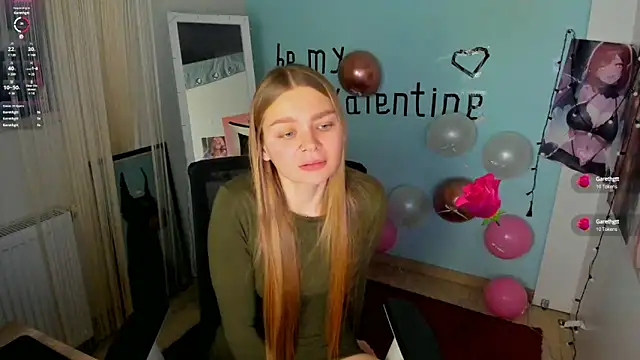 Snapshot of Molly_sweetie chatting on February 17, 10:07 am Molly sweetie online show from February 17, 10:07 am
