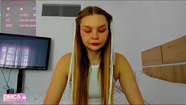 Snapshot of Molly_sweetie chatting on April 28, 11:03 am Molly sweetie online show from April 28, 11:03 am
