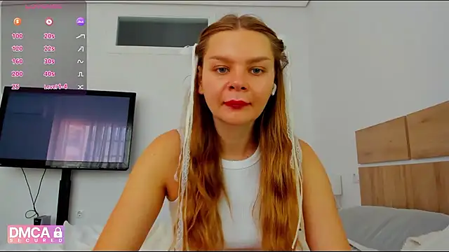Snapshot of Molly_sweetie chatting on May 7, 6:39 am Molly sweetie online show from May 7, 6:39 am