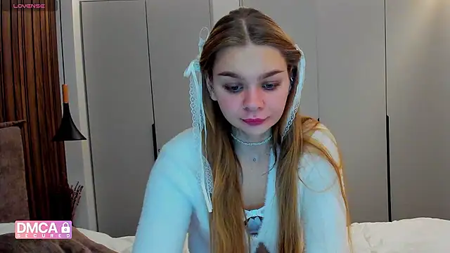 Molly sweetie online show from November 20, 7:20 am