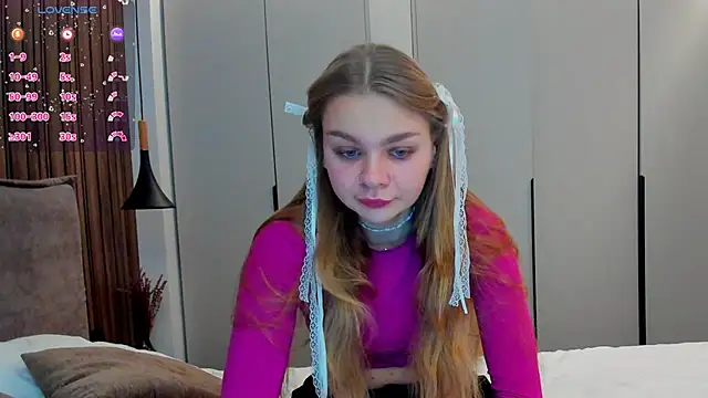 Molly sweetie online show from November 3, 7:13 am