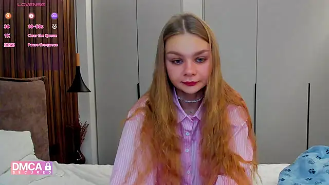 Molly sweetie online show from November 13, 7:23 am