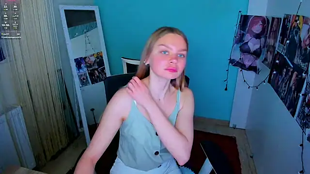 Snapshot of Molly_sweetie chatting on March 18, 10:07 am Molly sweetie online show from March 18, 10:07 am