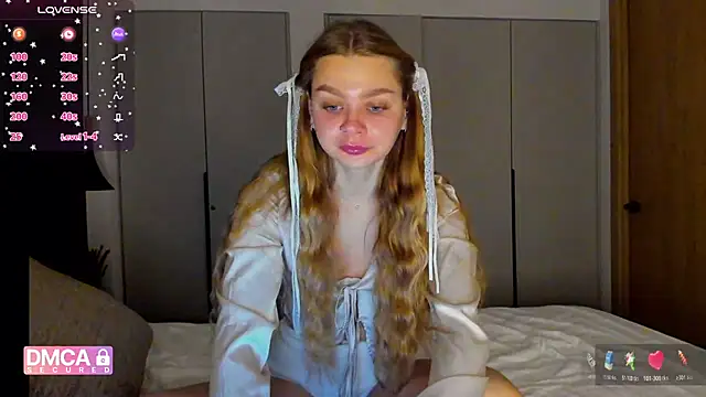 Molly sweetie online show from December 16, 7:12 am