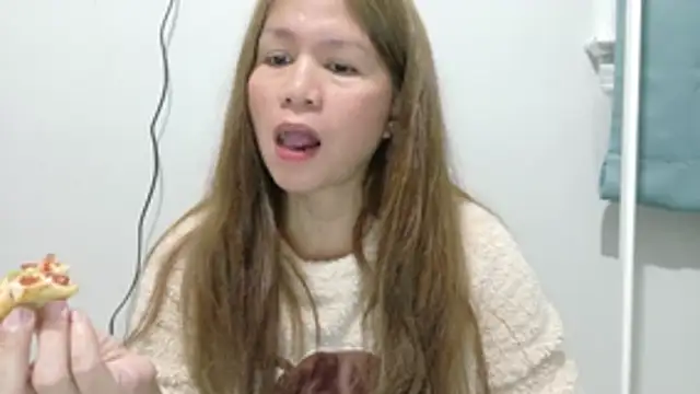 XLennaMX online show from February 24, 2:12 am