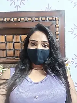 Snapshot of Yours-Bebo chatting on July 9, 8:04 am Yours-Bebo online show from July 9, 8:04 am