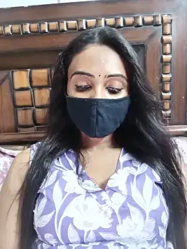 Snapshot of Yours-Bebo chatting on June 21, 11:16 am Yours-Bebo online show from June 21, 11:16 am